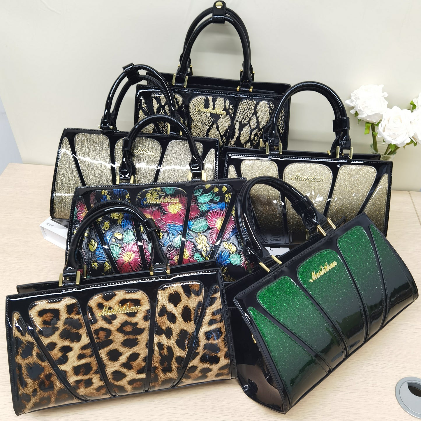 D61-Ladies large capacity snake print leopard print handbag contrast color mom bag glossy patent leather noble shoulder crossbody bag