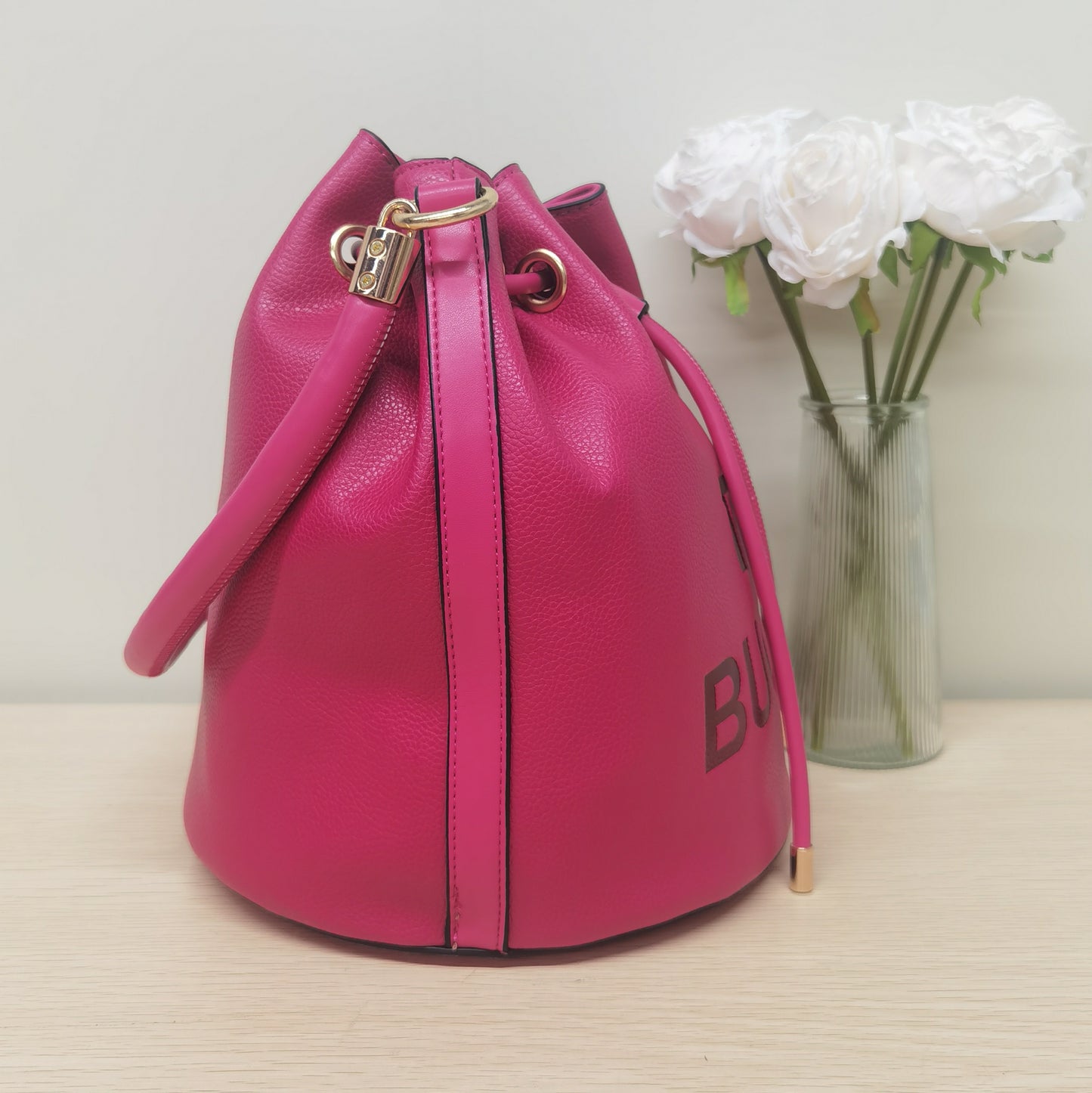 E68-New women's large-capacity handbag solid color letter print crossbody bag drawstring pleated bucket bag