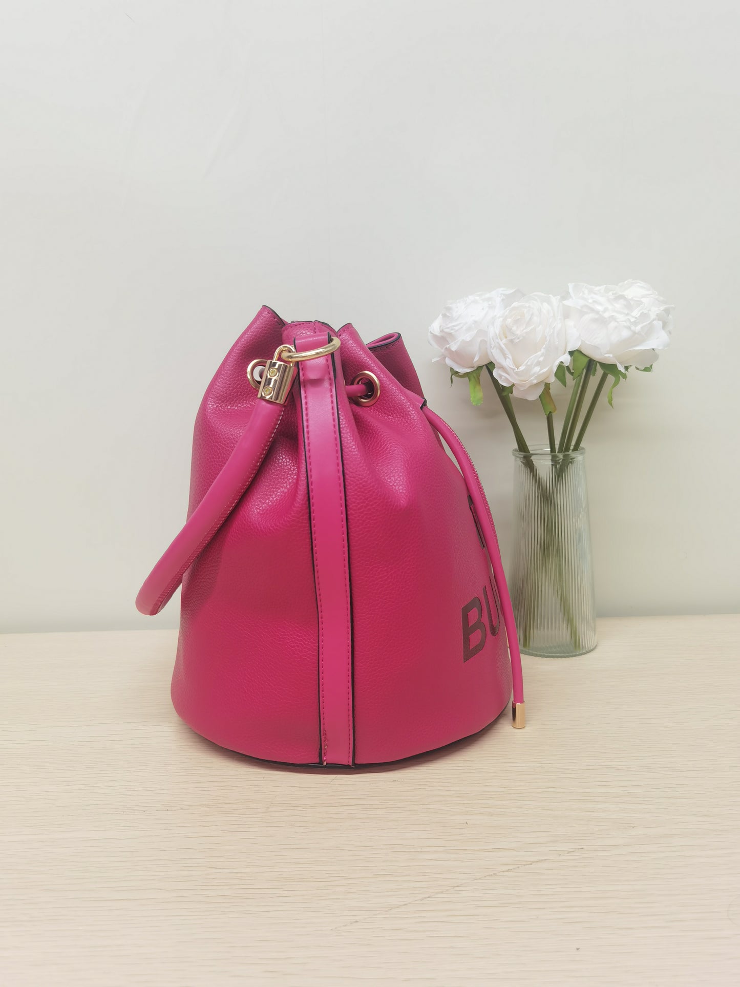 E68-New women's large-capacity handbag solid color letter print crossbody bag drawstring pleated bucket bag